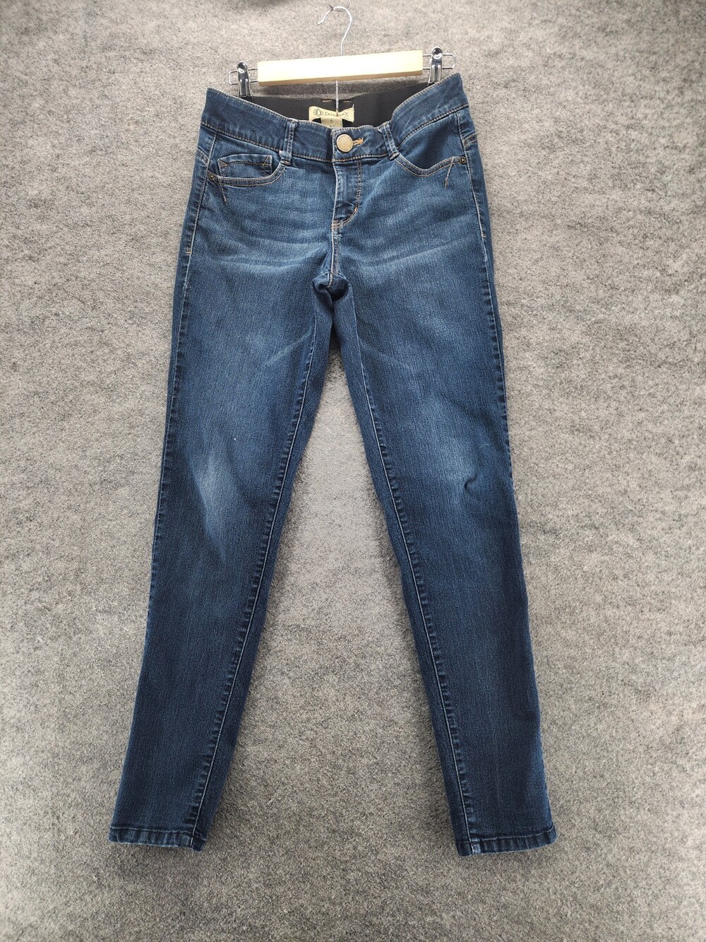 Democracy Jeans Womens 6 Tapered Blue Denim Ab Technology Mid Rise